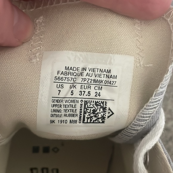 NWOT Light Grey Platform Converse Low Top Chuck Taylor SZ 7M Runs Large - Picture 9 of 13